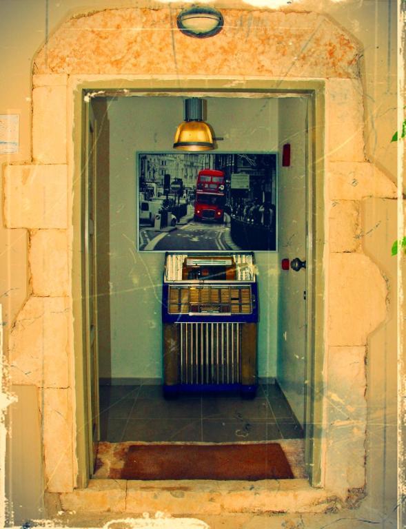 Alicelia Boutique Inn Вати Экстерьер фото